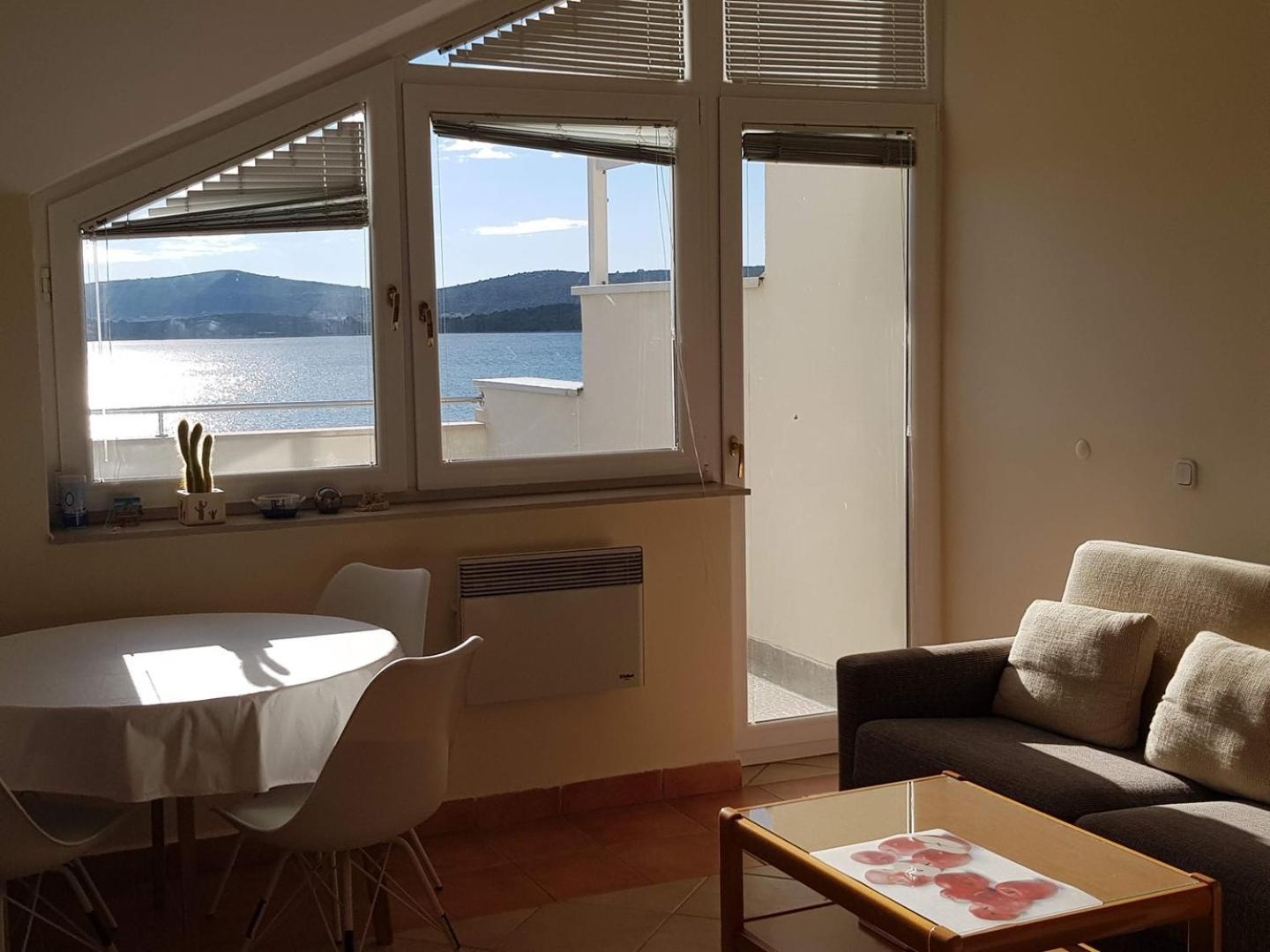 Seaside Apartments Туран Екстериор снимка
