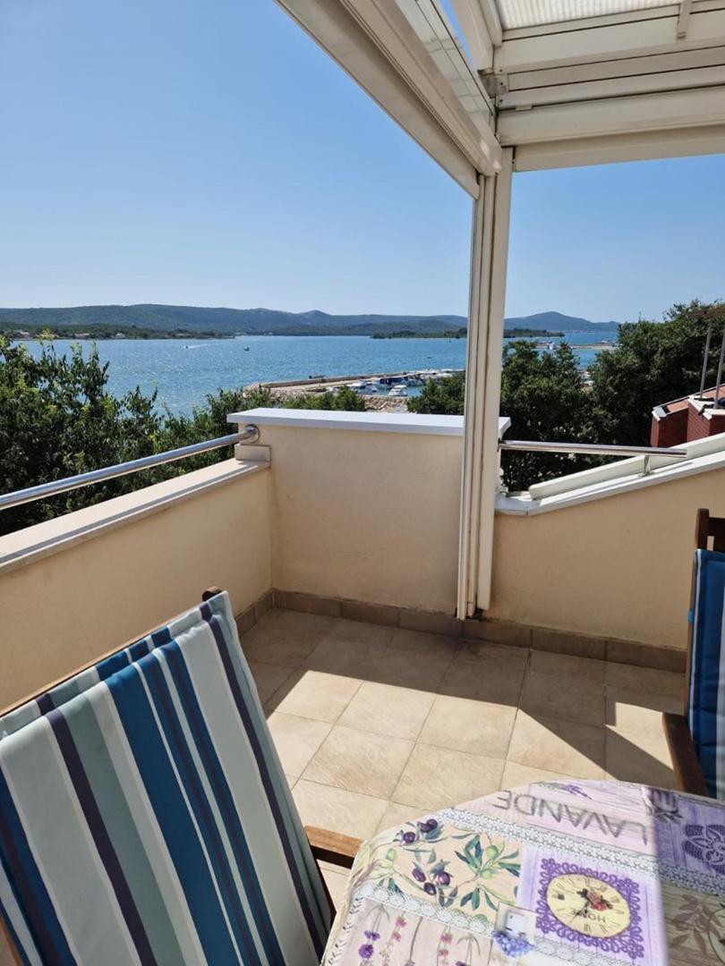 Seaside Apartments Туран Екстериор снимка
