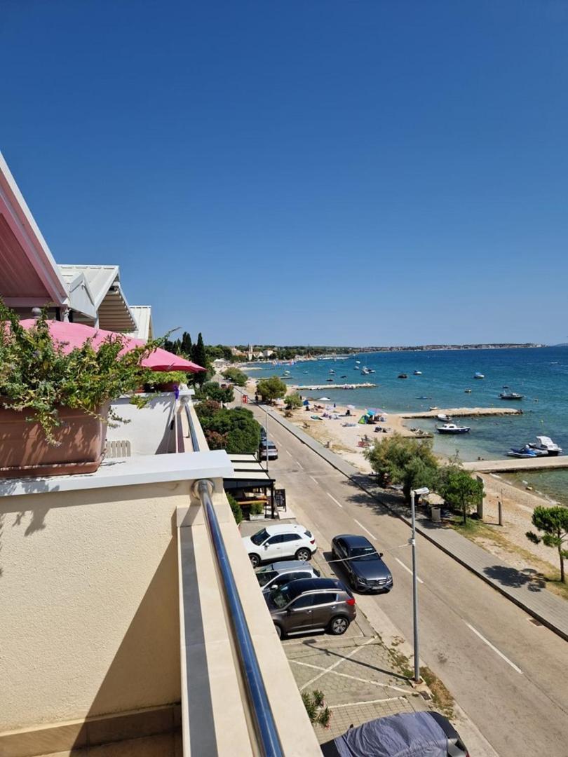 Seaside Apartments Туран Екстериор снимка