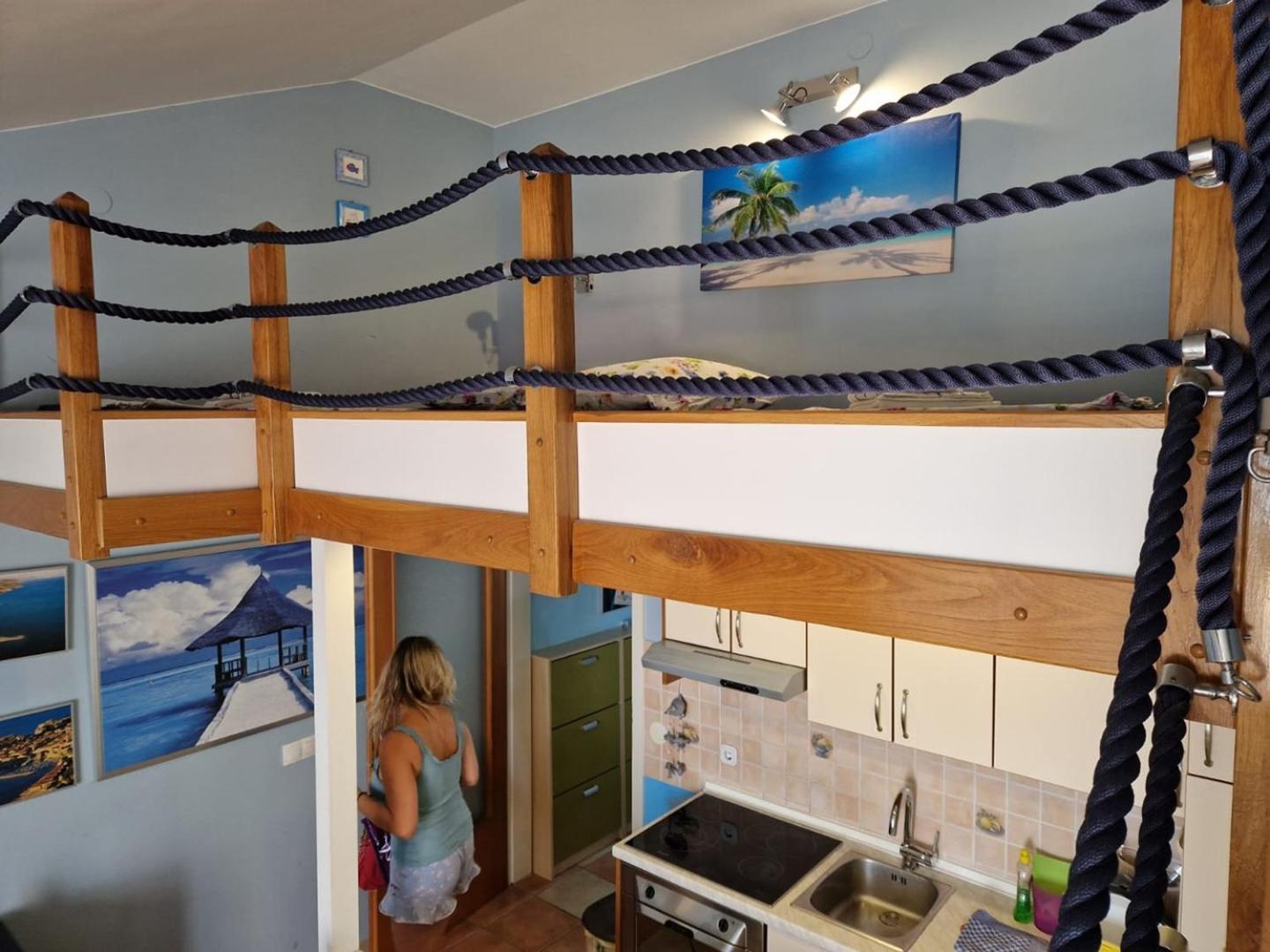 Seaside Apartments Туран Екстериор снимка