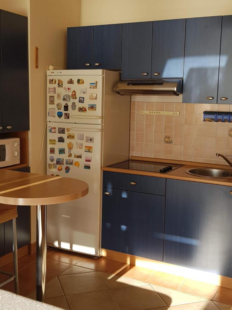 Seaside Apartments Туран Екстериор снимка