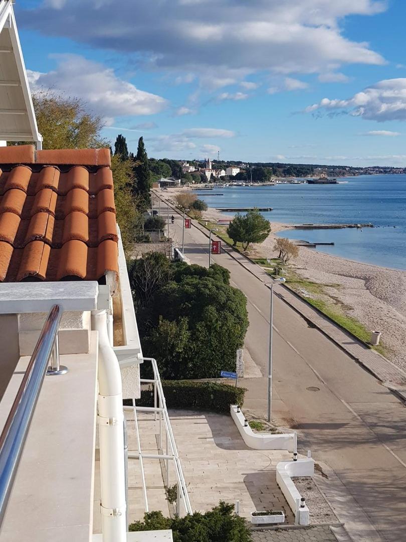 Seaside Apartments Туран Екстериор снимка