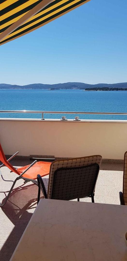 Seaside Apartments Туран Екстериор снимка