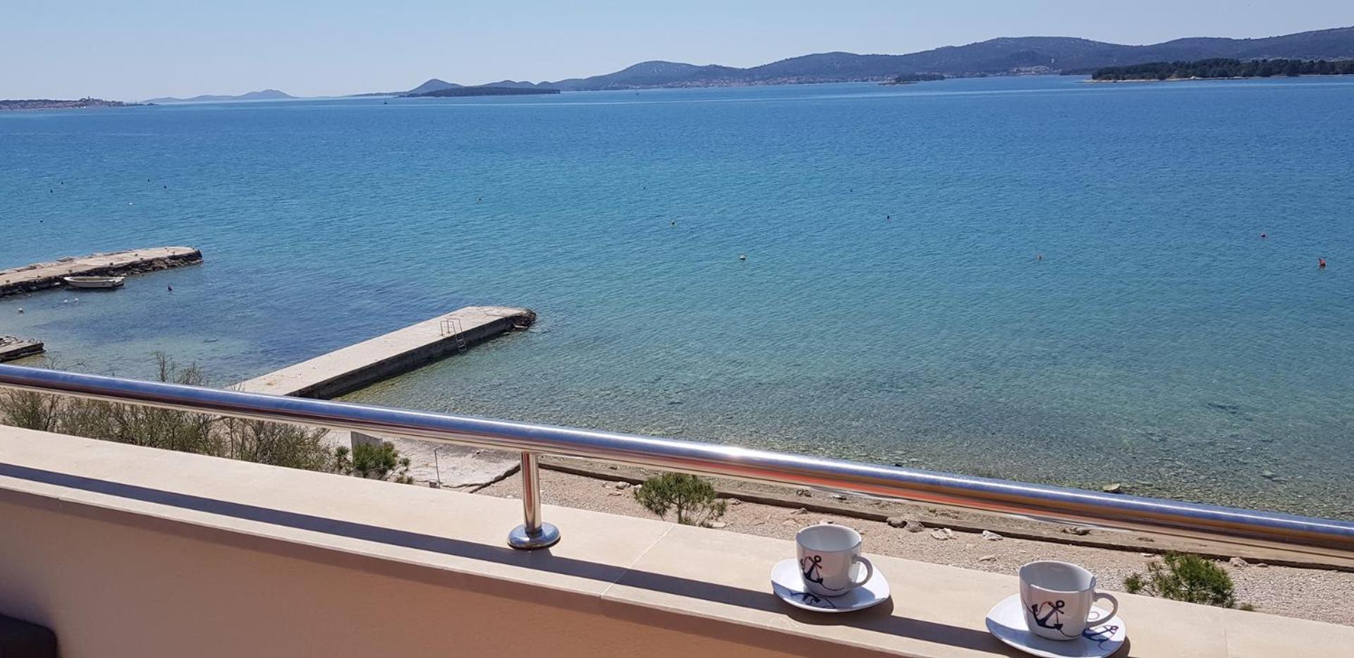 Seaside Apartments Туран Екстериор снимка
